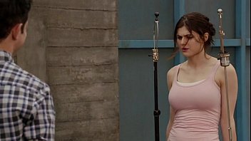 Alexandra Daddario - New Girl