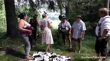 lederhosen gangbang with bbw chicks