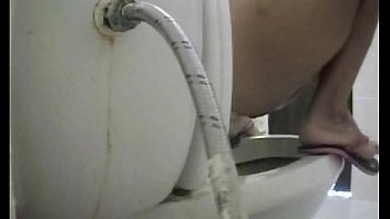 voyeur-russian pooping 2