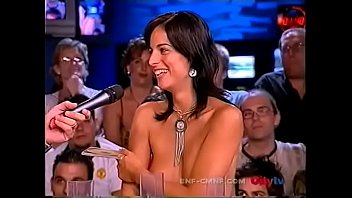 enf-cmnf-oon-shy-exhibitionist-video-two-naked-women-cover-themselves-with-hands-on-tv-show