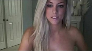 HOT BUSTY BLONDE SHAKING HER ASS AND PLAYING WITH HER BODY ON CAM