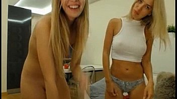 Crop top babe teasing dancing 7